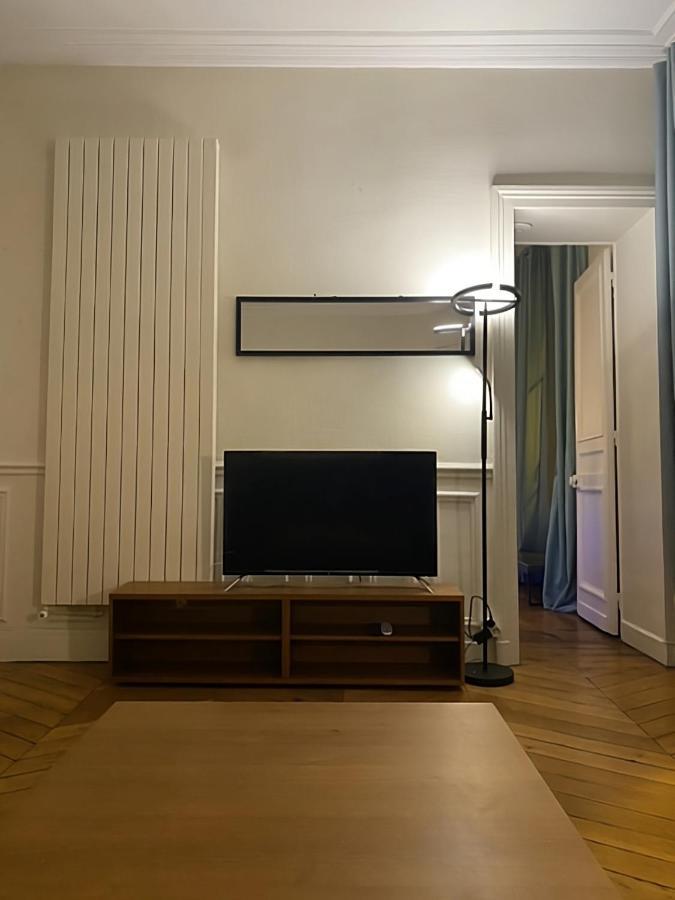 Spacious Apartment Next To Place Vendome Paris Ngoại thất bức ảnh
