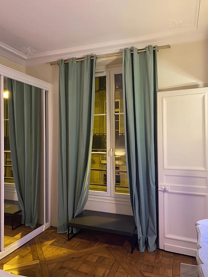 Spacious Apartment Next To Place Vendome Paris Ngoại thất bức ảnh